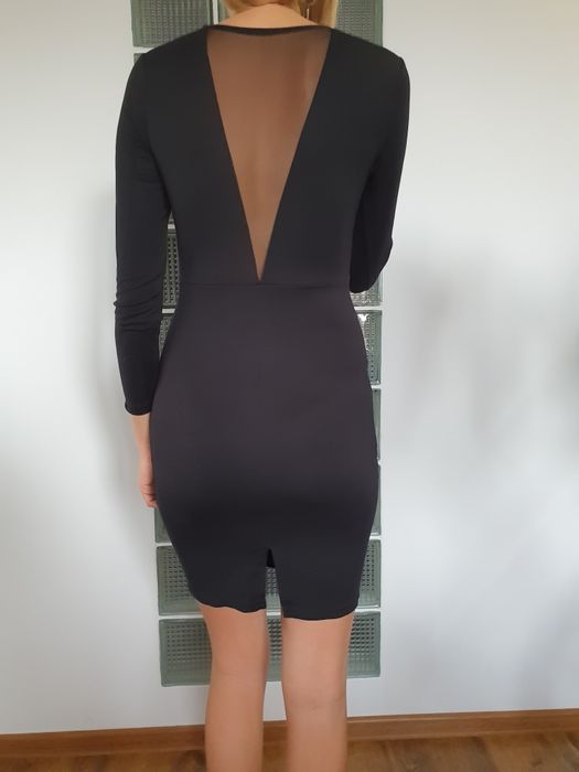 Piękna sukienka z dekoltem, H&M