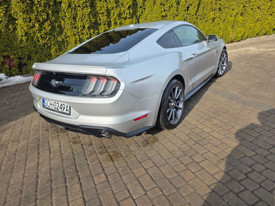 Ford Mustang  2018r Sprzedam .Do negocjacji.