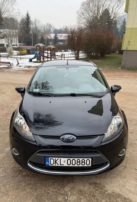Ford Fiesta Auto w bardzo dobrym stanie technicznym i wizualnym, garażowane.