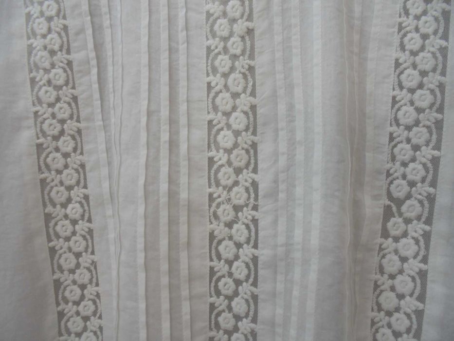 camisola de mulher em renda