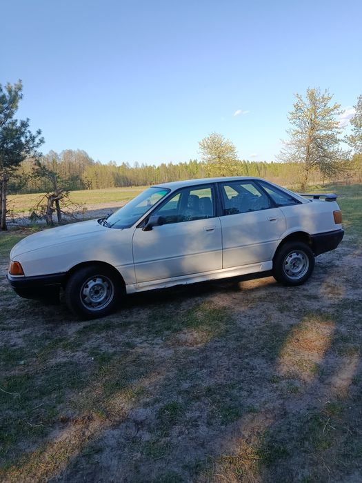 Продам Audi 80 1.6 бензин