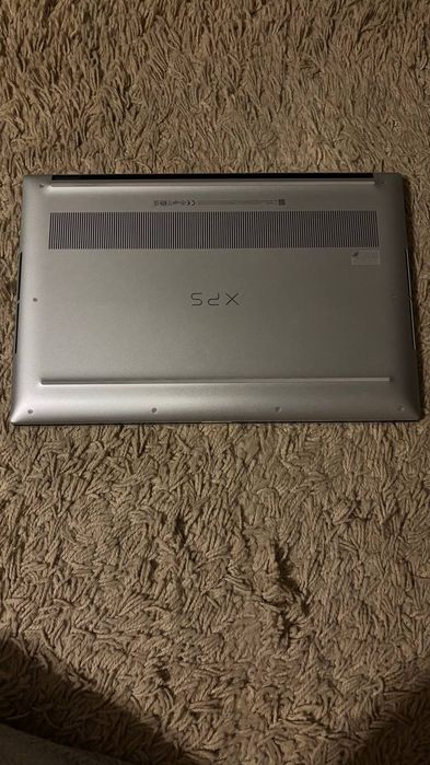 DELL XPS 15 9500