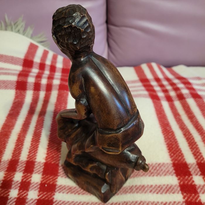 Drewniana rzeźba 21 cm.