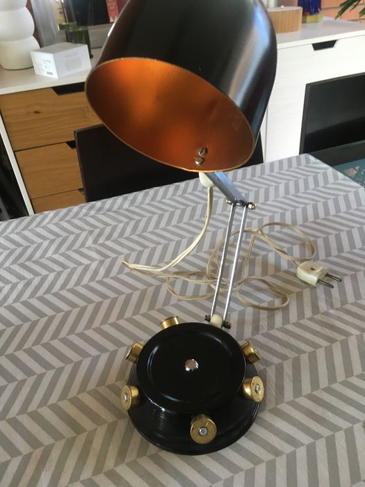 Candeiro restaurado e alterado