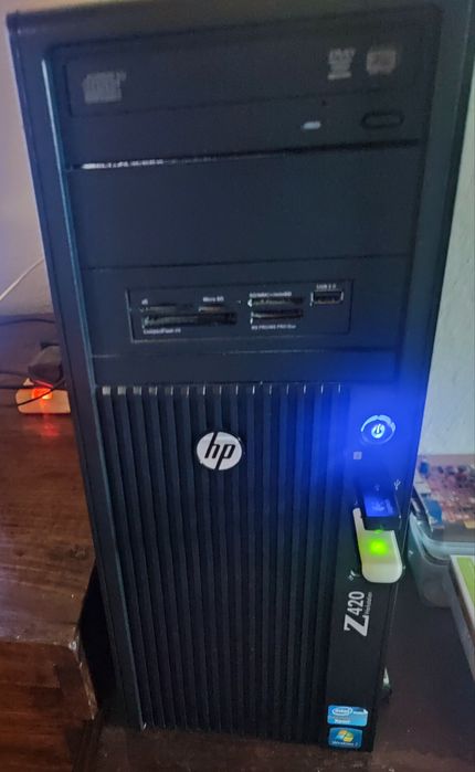Computer Z420 work station.