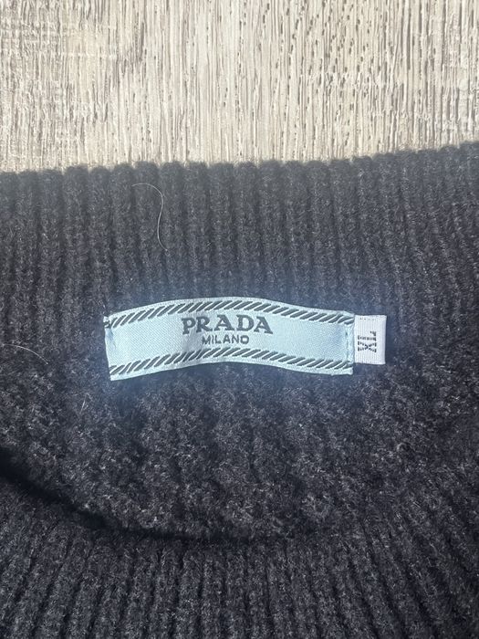 Sweter Prada Milano
