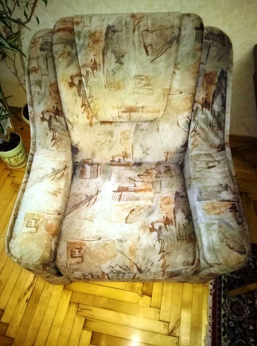 Угловой диван, Б/У, кресло в подарок