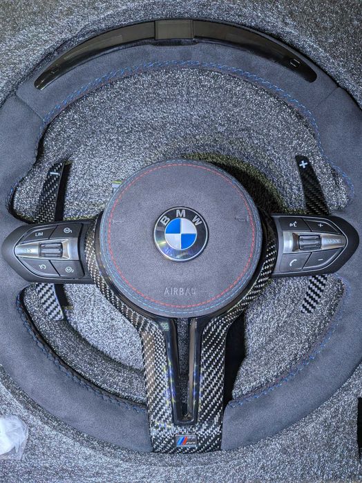 Volante BMW M Performance Alcantara + Carbono  c/ Display LED
