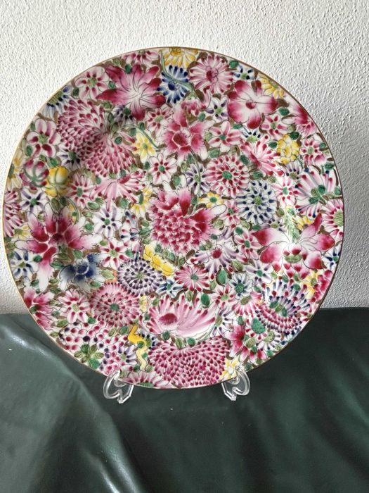 Pratos Fabricados em Macau