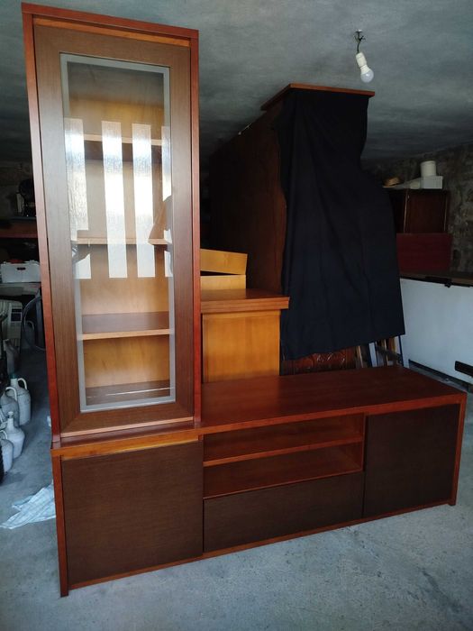 Móvel de apoio TV+ Cristaleira