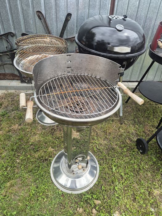 Grill węglowy gril