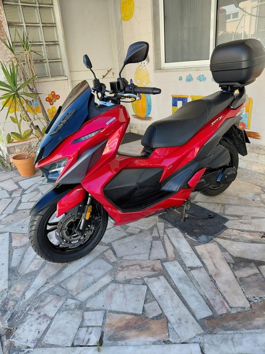 Vendo Moto Sym 125 Jet Revisões em dia na Concessionária 16200 km