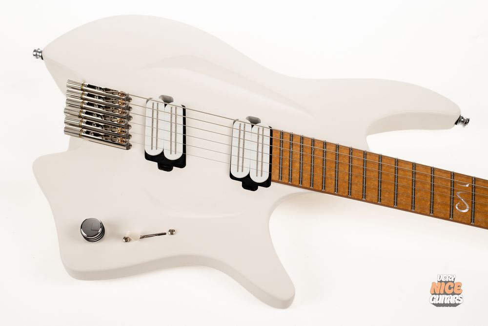 Aristides H/06R White