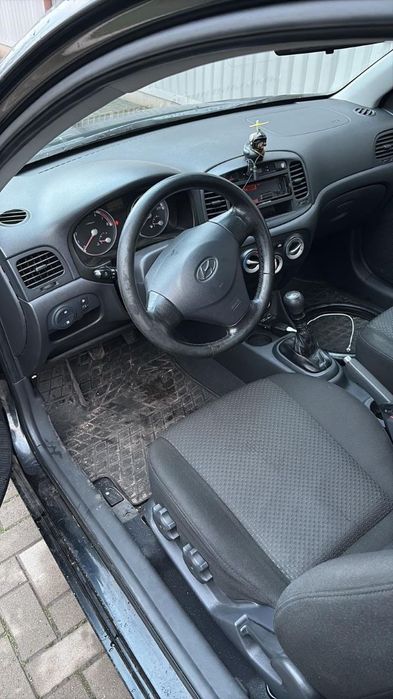 Hyundai accent 1.6