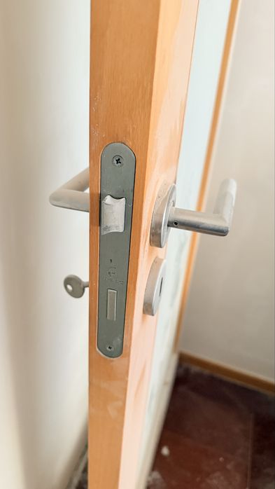 Porta madeira com vidro