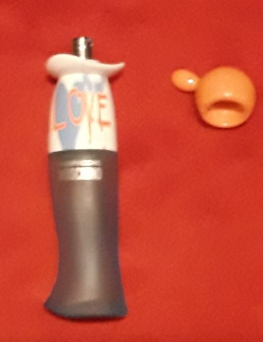 Frasco perfume VAZIO Moschino I Love Love, para colecção