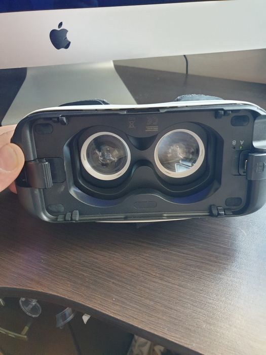 OCULUS Samsung VR Wirtualna Rzeczywistość Stan BDB użyte parę godzin