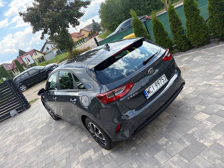 Samochód osobowy Kia Ceed