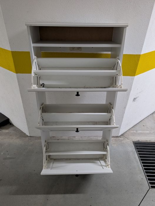 Sapateira Ikea Brusali