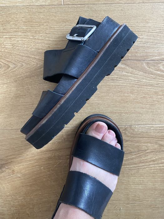Clarks 37,5 czarne damskie sandały skóra naturalna