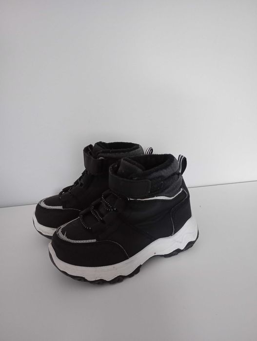 Buty jesienno- zimowe dziecięce
