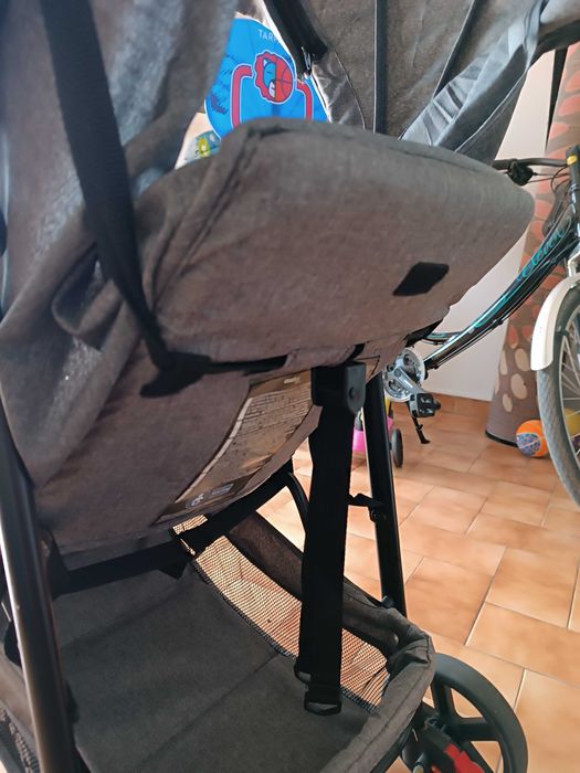 Vendo Carrinho de Passeio Asalvo - em muito bom estado