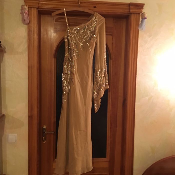 Сдам  в  аренду вечернее платье Apart Германия в аренду