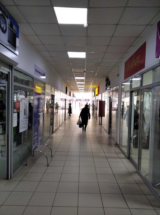 Яворів. Оренда приміщення в ТЦ АТБ. 37м, 18м. Вигідно, власник. 2 пов.