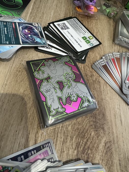 Zestaw kart kolekcjonerskich pokemon ok300 szt