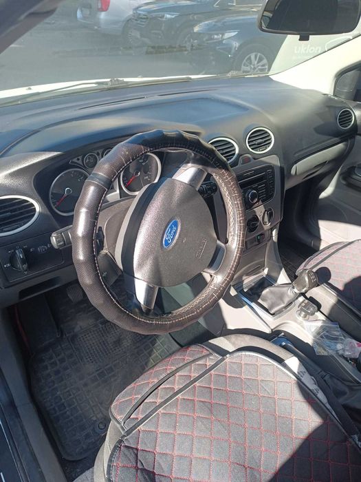 Продати легковий автомобіль