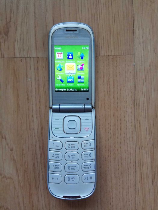 У гарному стані якісний телефон Nokia Nokia 3710 fold жабка