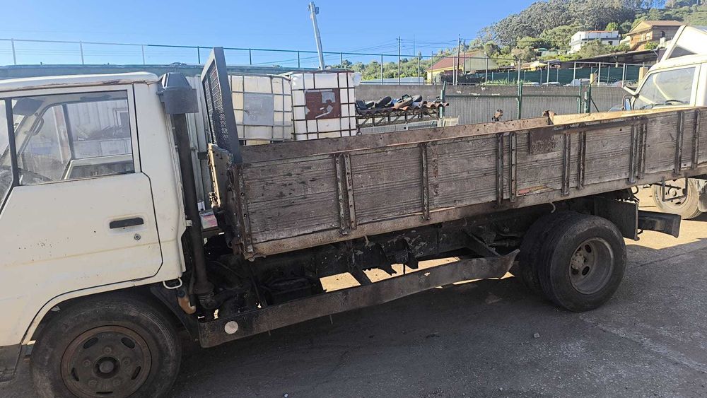 Vende-se Carrinha Toyota Dyna 250