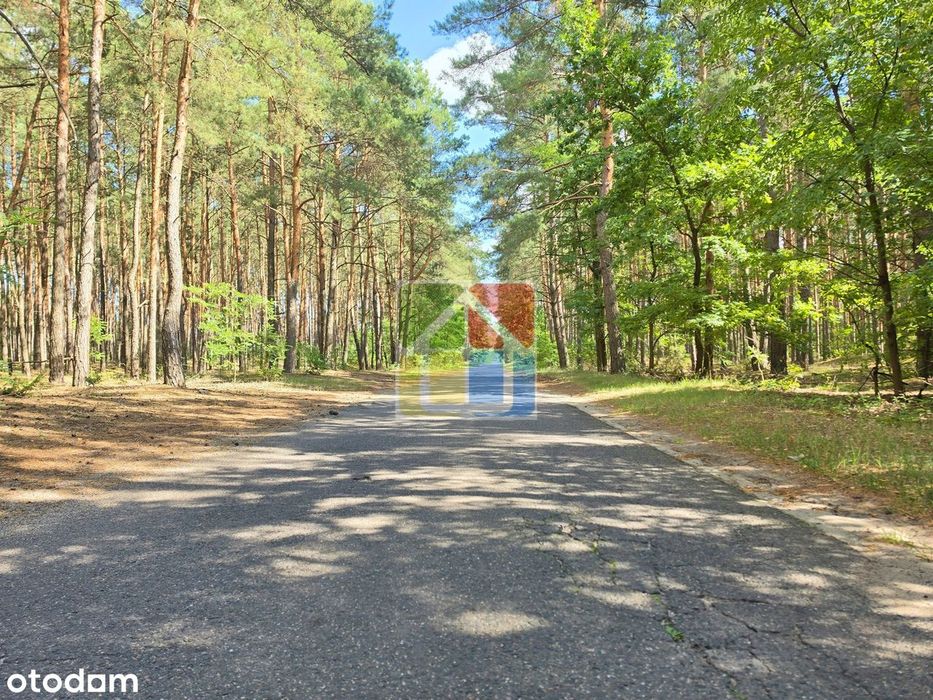Działka pod zabudowę jednorodzinną lub letniskową 1050 m2