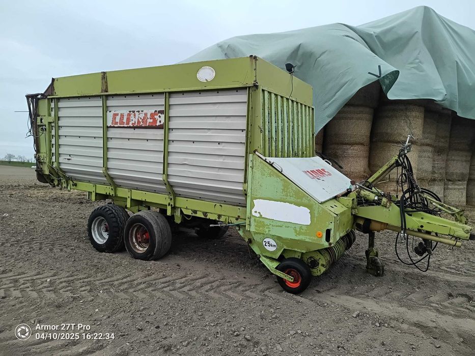 Przyczepa samozbierająca/objętościowa Claas