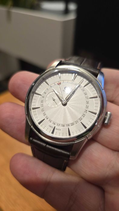 oris artelier 42mm small second date