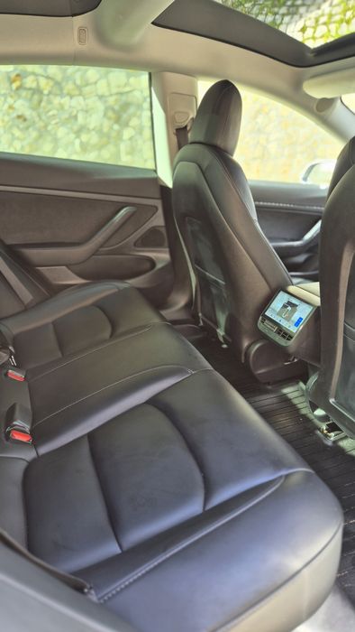 Tesla Model 3
Standard Range Plus RWD