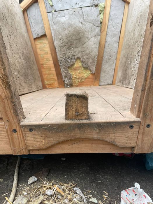 Будка для великих порід утепленна