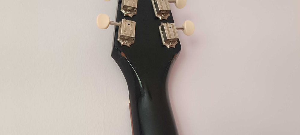 Gibson Melody Maker Flying V 2011