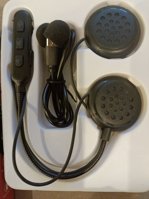 Блютуз гарнітура до шлему