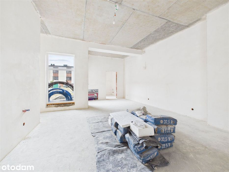Bieruń Centrum, lokal 81,7m2: Duża Sala, Parking + Ogródek!