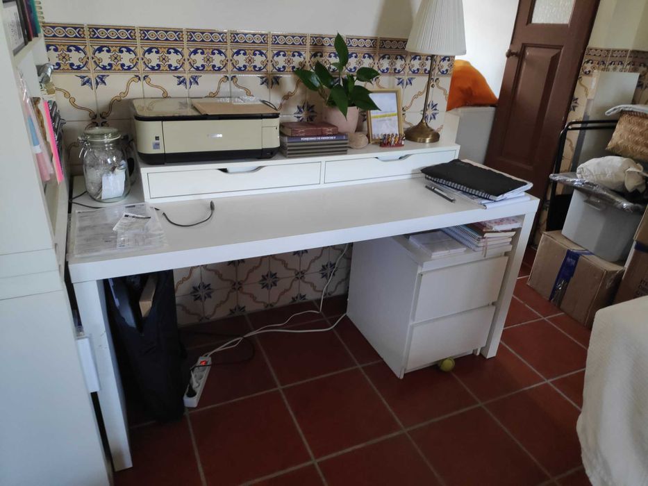 Secretária+Módulo chão+Gavetas