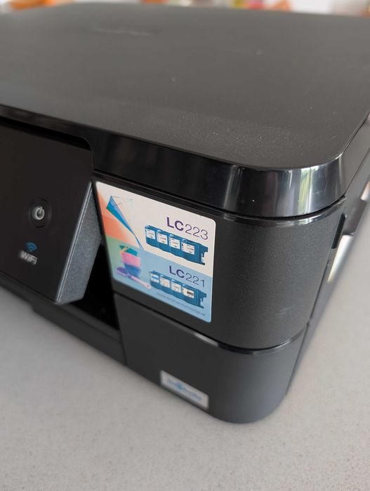 Brother DCP-J562DW Wi-Fi | Impressão Impecável (Ecrã necessita Reparação)