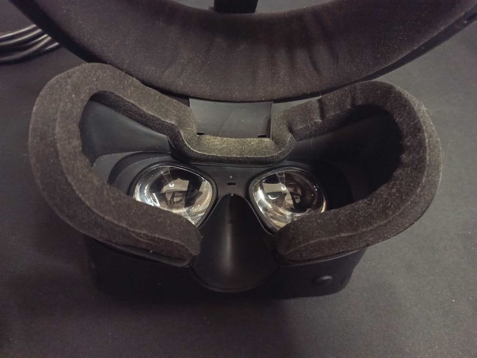 Oculus Rift S VR + 2 Kontrolery | Dobry Stan | + Pudełko