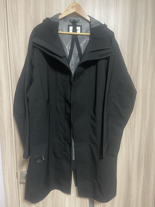 Нова чоловіча парка Lacoste