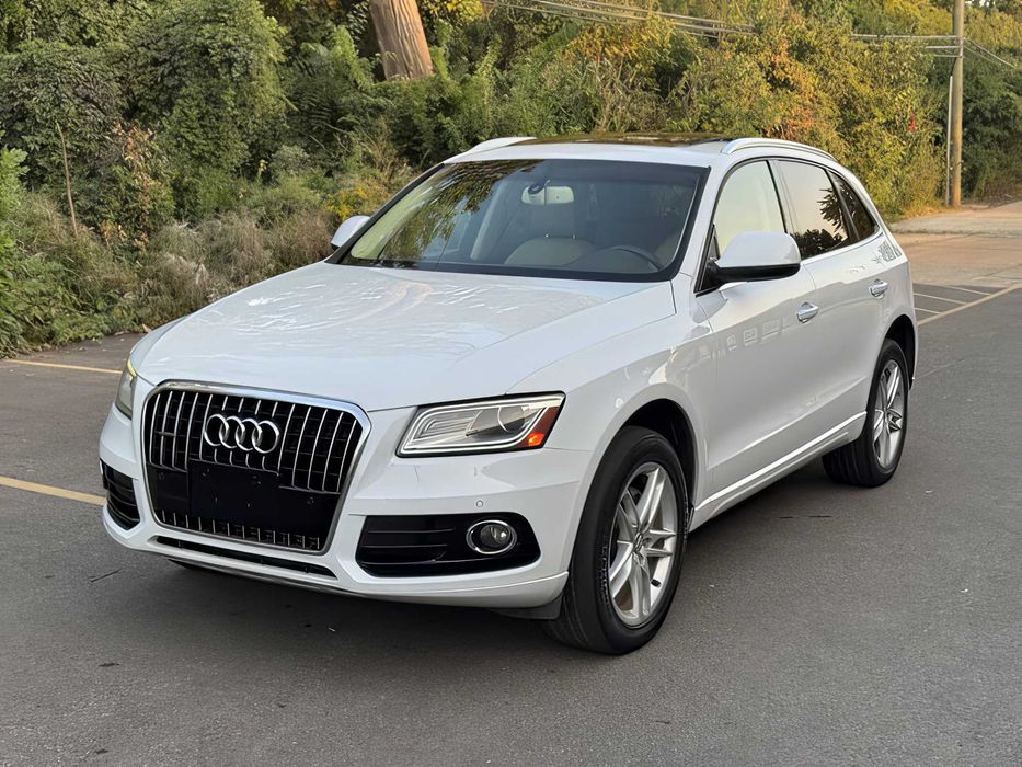 Audi Q5      2015