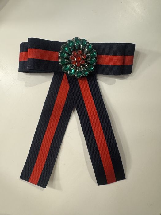 Nowa, elegancka broszka okazja