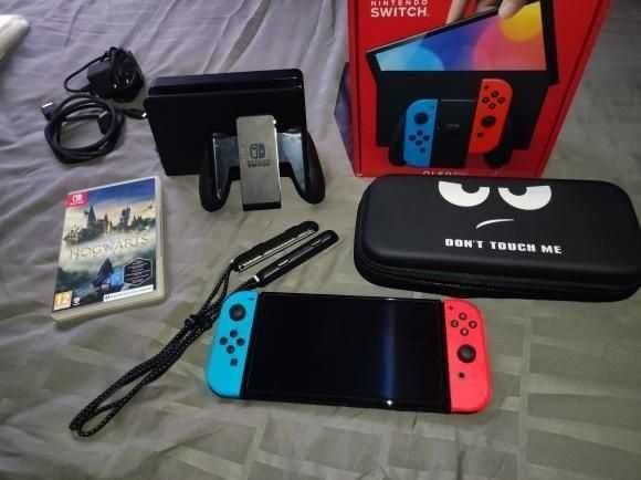 Vendo Nintendo Switch OLED