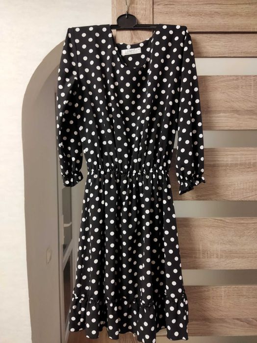 Продам сукню в горошок