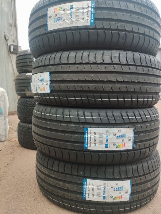 Шини Літні 225/45 R19 96Y XL Triangle EffeXSport TH202