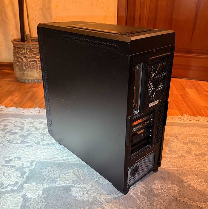 Комп’ютер, системний блок  i7 7700 / GTX 1080 Ti / 32 ГБ / 4 ТБ